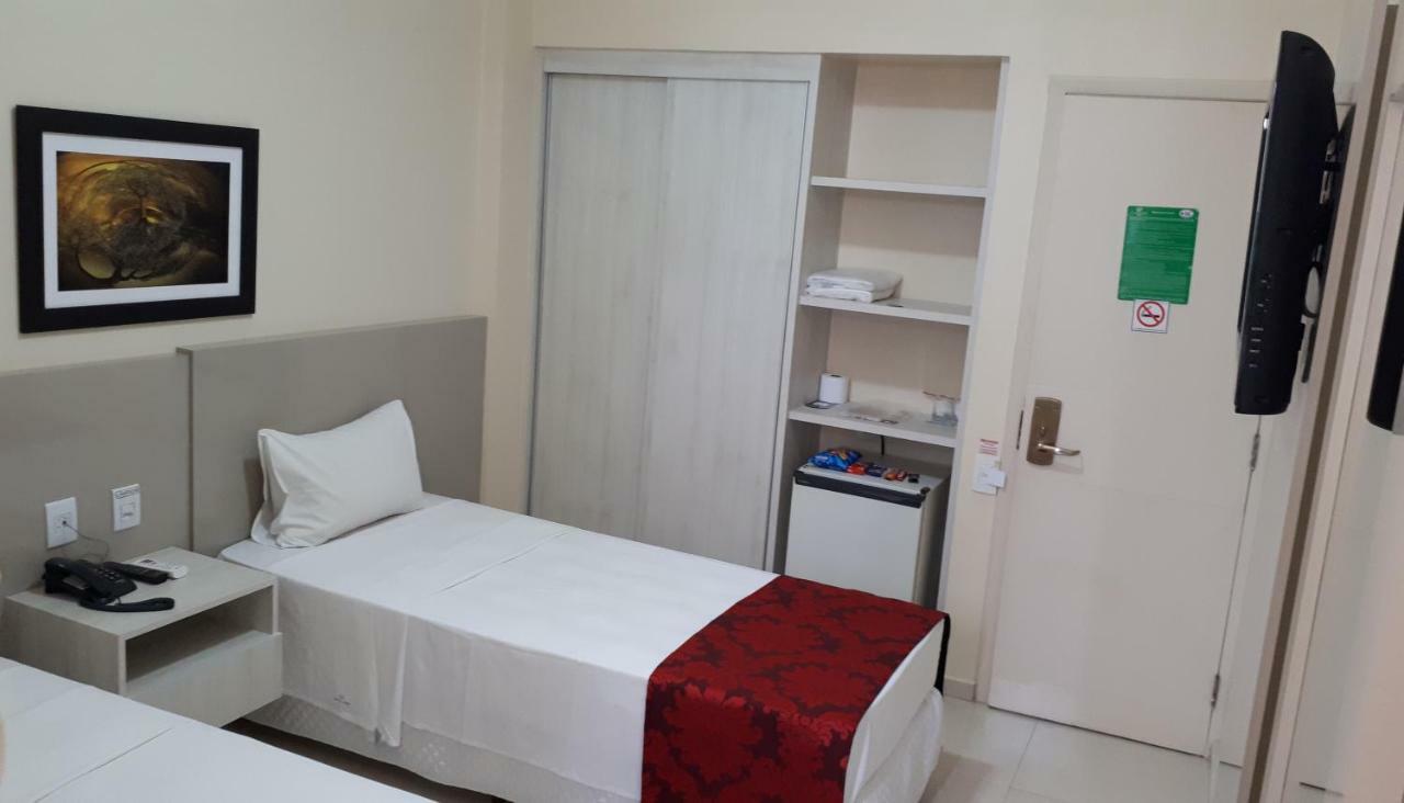 Center Patos Hotel ปาโตส เจ มินาส ภายนอก รูปภาพ