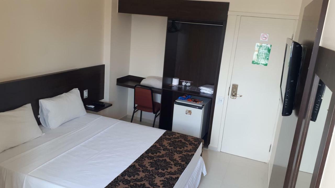 Center Patos Hotel ปาโตส เจ มินาส ภายนอก รูปภาพ